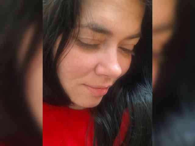 Naturally_Mom webcam