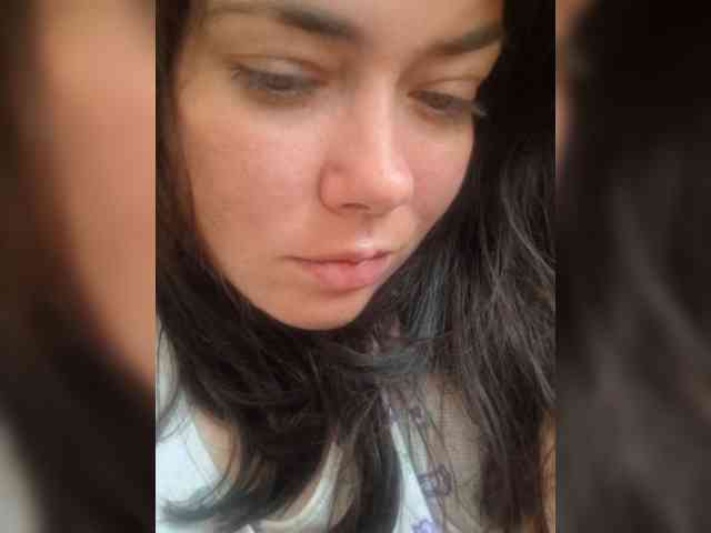 Naturally_Mom webcam