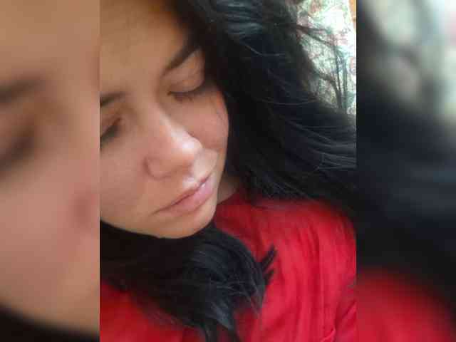 Naturally_Mom webcam