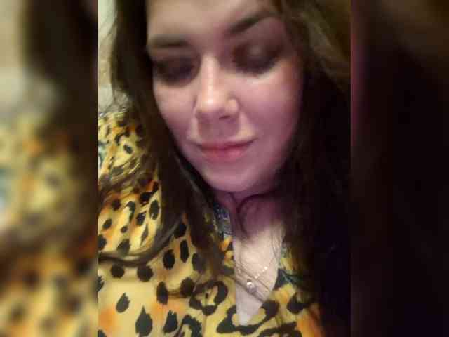 Naturally_Mom webcam