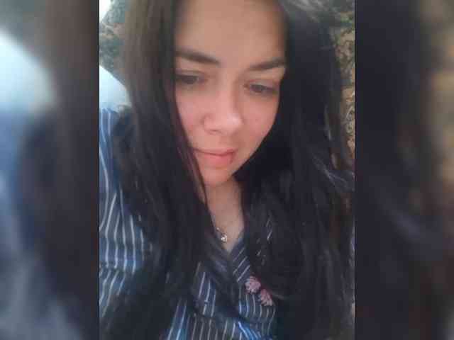 Naturally_Mom webcam