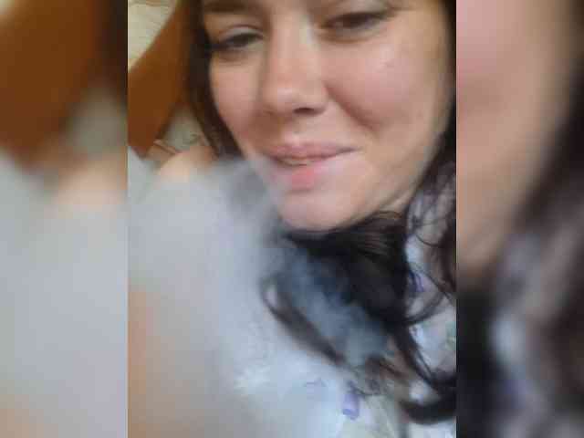 Naturally_Mom webcam