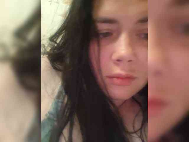 Naturally_Mom webcam