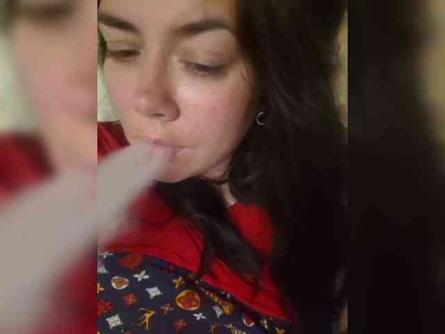 Naturally_Mom webcam