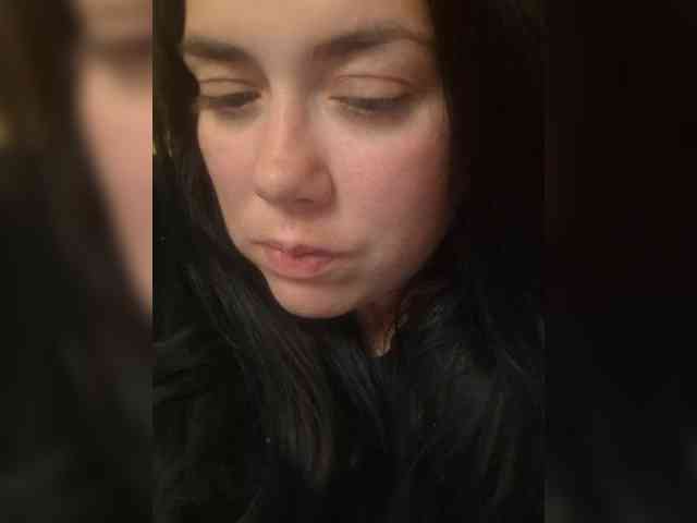 Naturally_Mom webcam