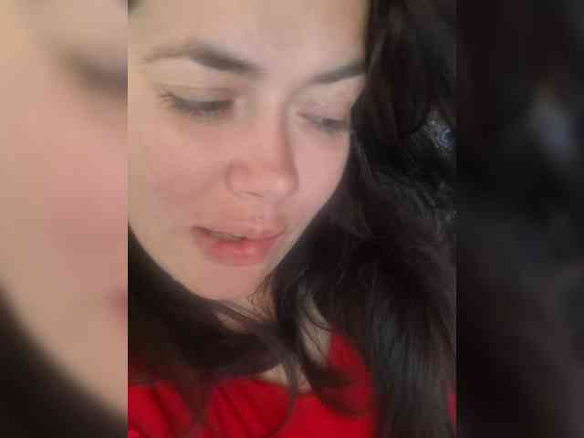 Naturally_Mom webcam
