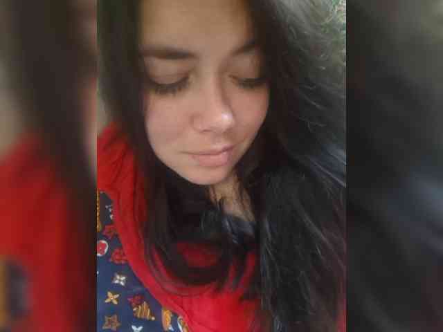 Naturally_Mom webcam