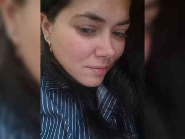 Naturally_Mom webcam