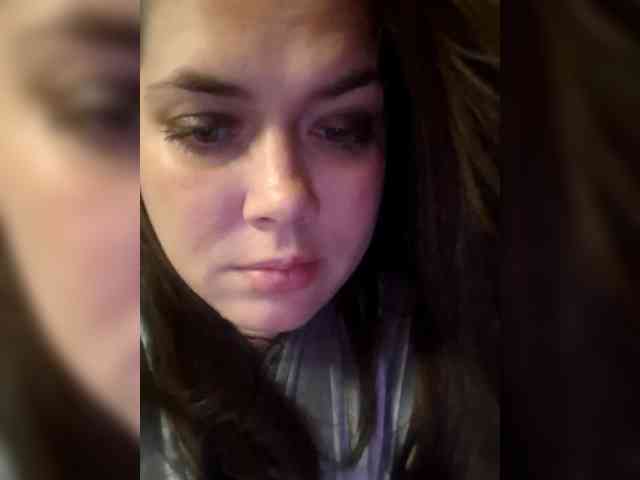 Naturally_Mom webcam