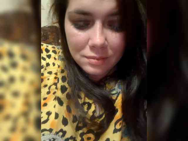 Naturally_Mom webcam