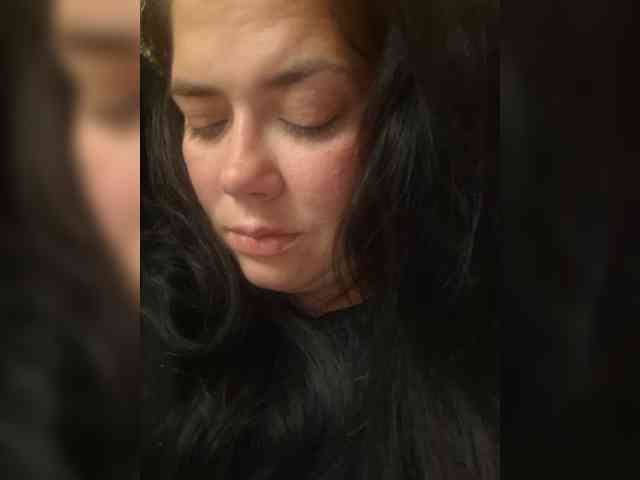 Naturally_Mom webcam