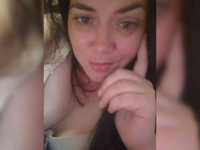 Naturally_Mom webcam