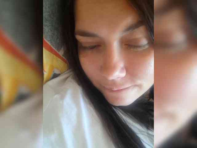 Naturally_Mom webcam