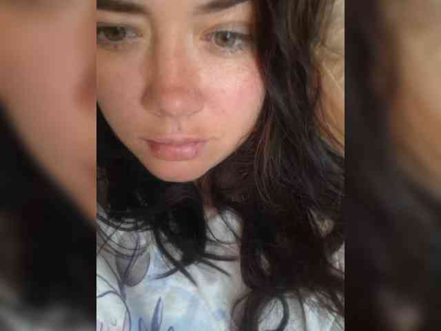 Naturally_Mom webcam