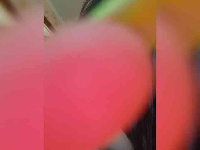 Naturally_Mom webcam