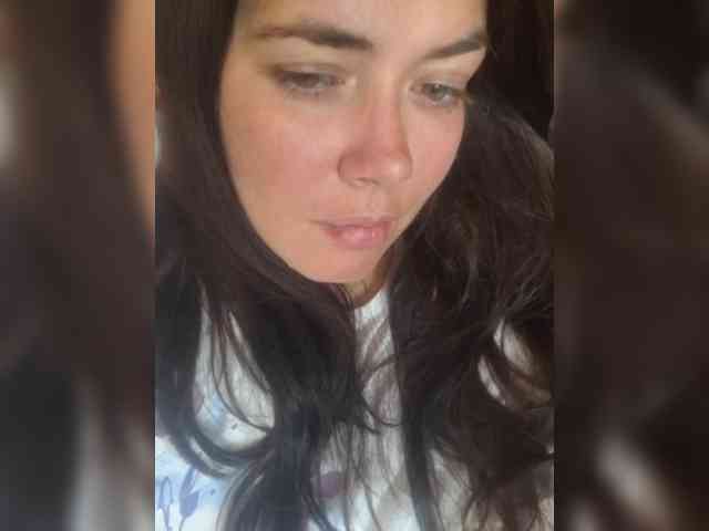 Naturally_Mom webcam
