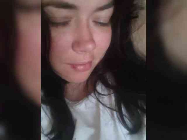 Naturally_Mom webcam