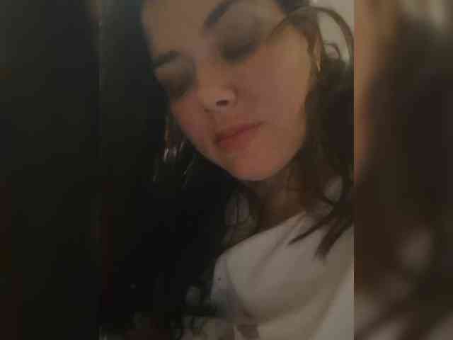 Naturally_Mom webcam