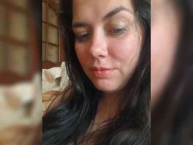 Naturally_Mom webcam