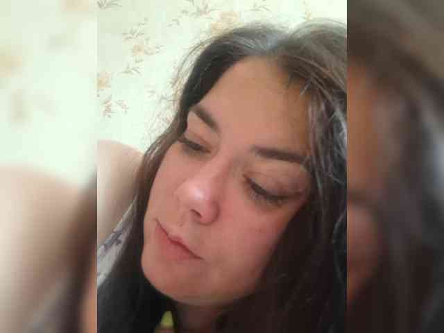 Naturally_Mom webcam