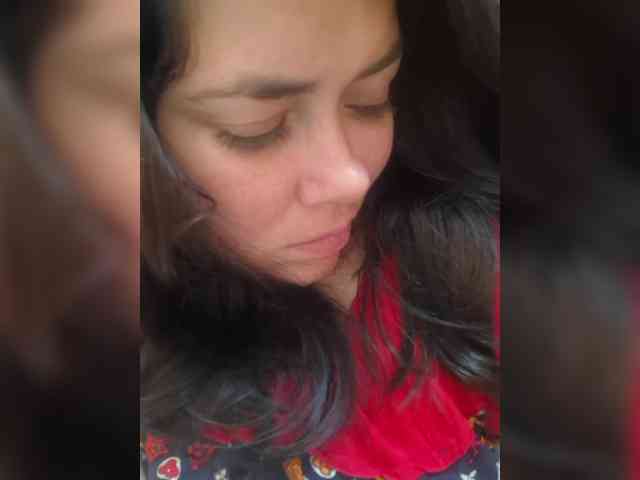 Naturally_Mom webcam