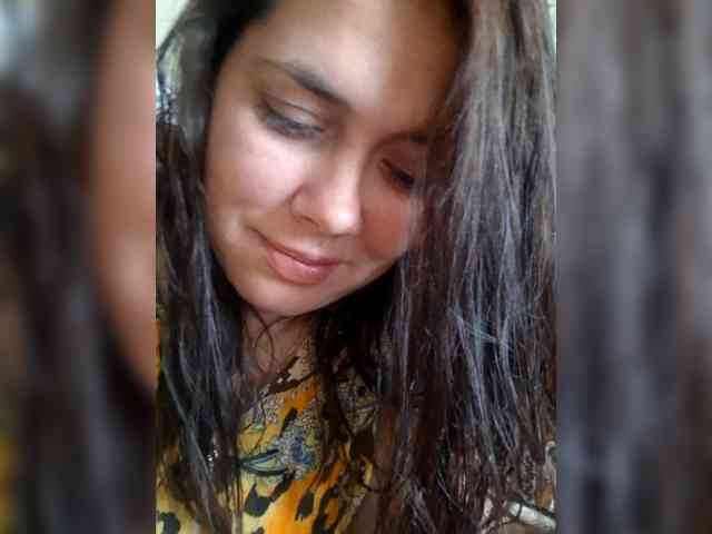 Naturally_Mom webcam