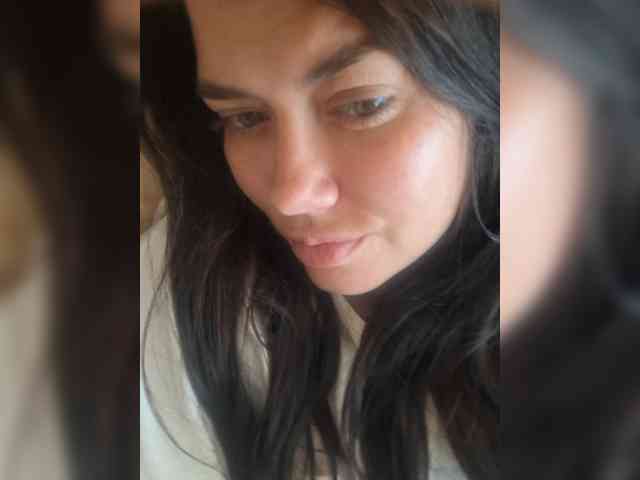 Naturally_Mom webcam