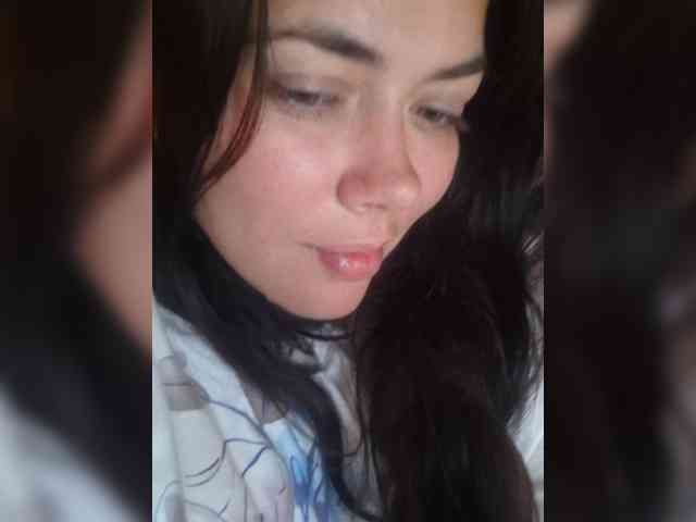 Naturally_Mom webcam