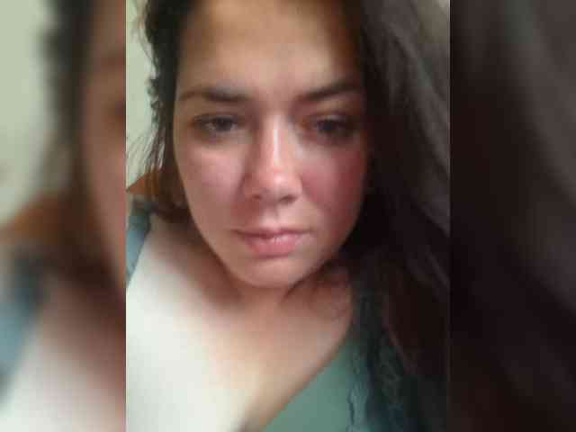 Naturally_Mom webcam