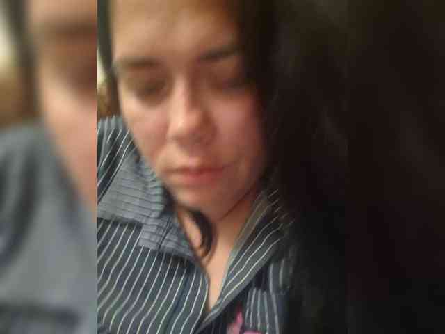 Naturally_Mom webcam