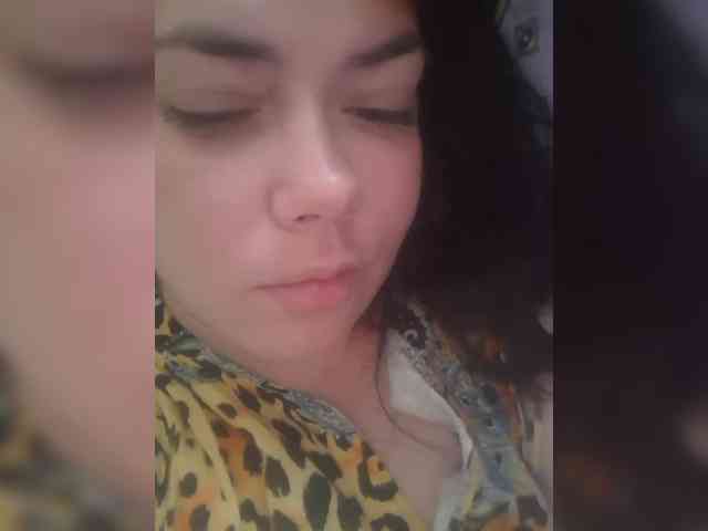 Naturally_Mom webcam