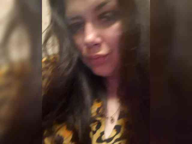 Naturally_Mom webcam