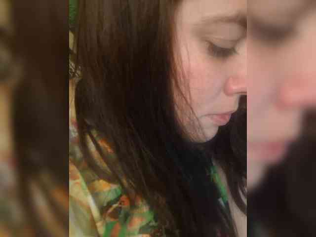 Naturally_Mom webcam