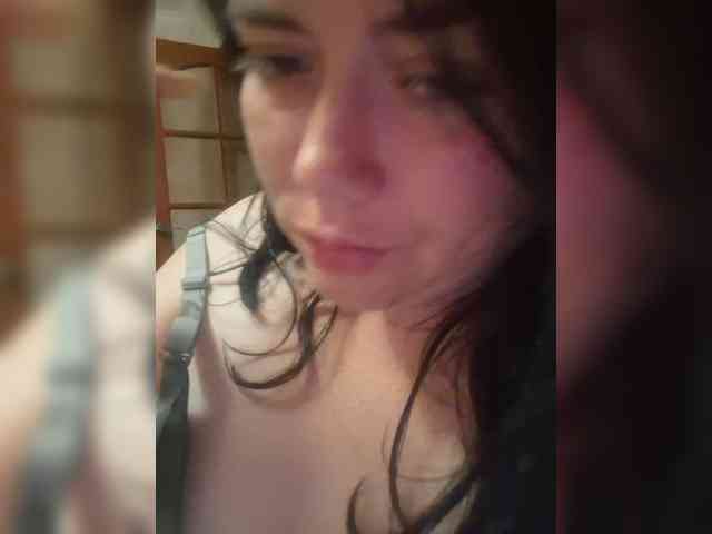 Naturally_Mom webcam