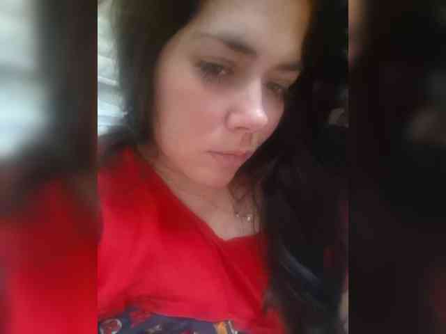 Naturally_Mom webcam