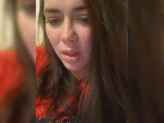 Naturally_Mom webcam