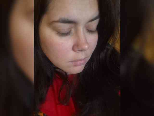 Naturally_Mom webcam