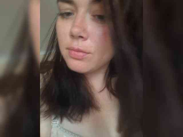 Naturally_Mom webcam