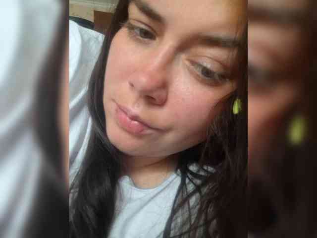 Naturally_Mom webcam