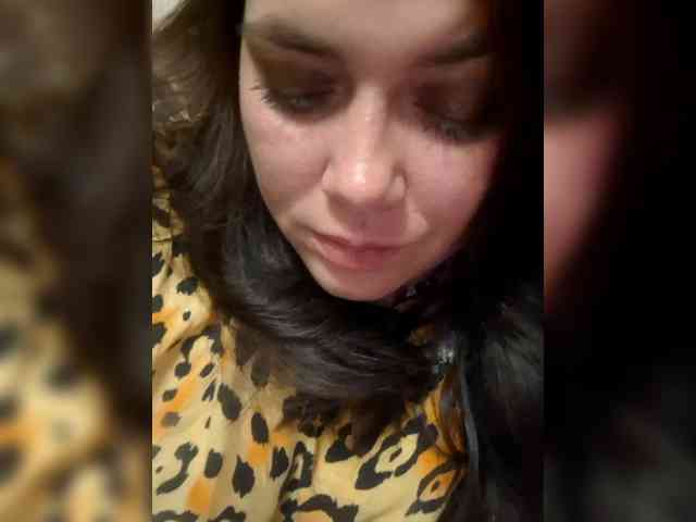 Naturally_Mom webcam