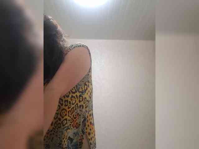 Naturally_Mom webcam