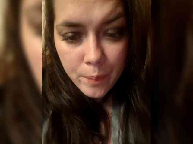 Naturally_Mom webcam