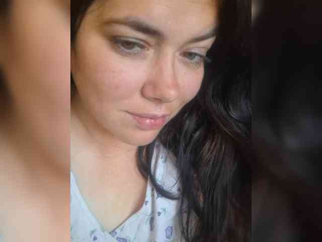 Naturally_Mom webcam