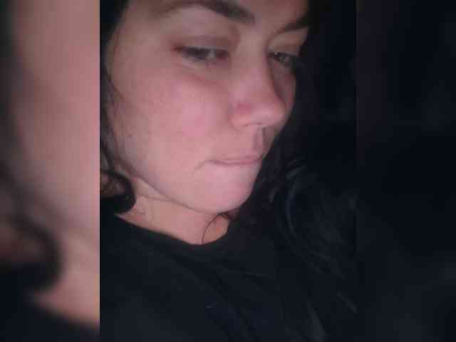 Naturally_Mom webcam