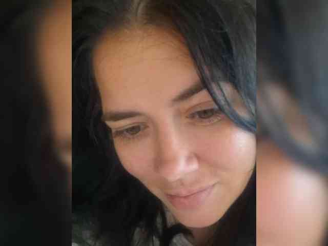 Naturally_Mom webcam
