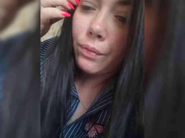 Naturally_Mom webcam
