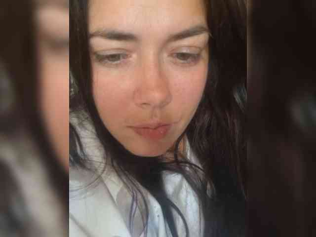 Naturally_Mom webcam