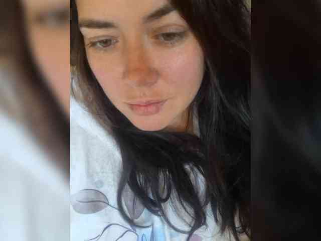 Naturally_Mom webcam