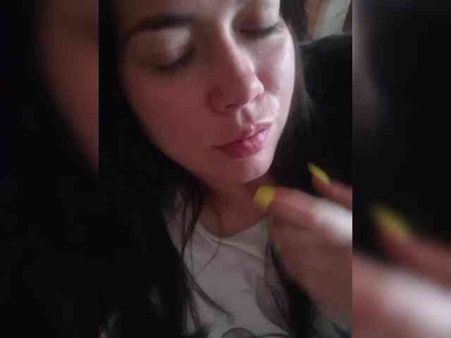 Naturally_Mom webcam