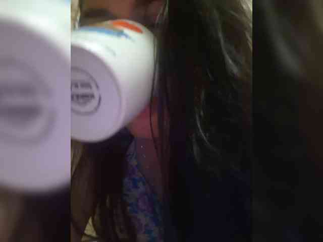 Naturally_Mom webcam